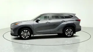 Toyota Highlander 2024 AWD LE SUV 4 puertas