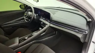 Hyundai ELANTRA 2025 SEL Convenience 4p Sedan