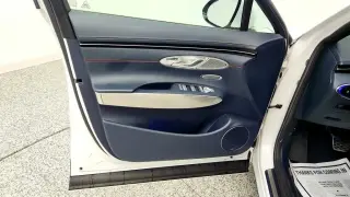 Genesis GV70 2023 AWD 2.5T Standard 4p SUV