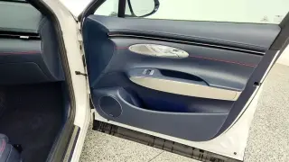Genesis GV70 2023 AWD 2.5T Standard 4p SUV