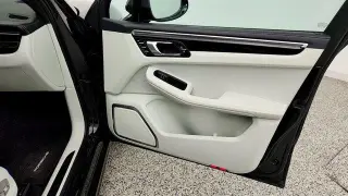 Porsche Macan 2023 AWD T 4p SUV