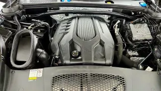 Porsche Macan 2023 AWD T 4p SUV