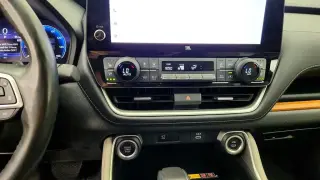 Toyota Grand Highlander 2024 AWD XLE 4 puertas SUV
