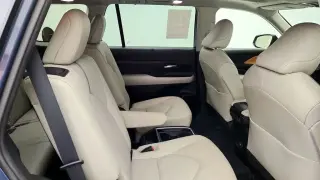 Toyota Grand Highlander 2024 AWD XLE 4 puertas SUV
