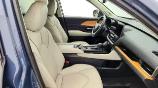 Toyota Grand Highlander 2024 AWD XLE 4 puertas SUV