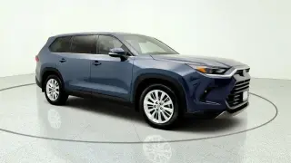 Toyota Grand Highlander 2024 AWD XLE 4 puertas SUV