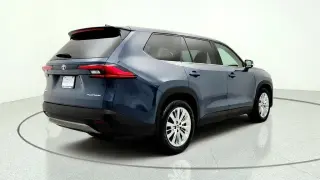 Toyota Grand Highlander 2024 AWD XLE 4 puertas SUV