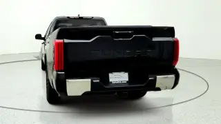 Toyota Tundra 2022 4x4 SR5 4p CrewMax Cab Pickup LB