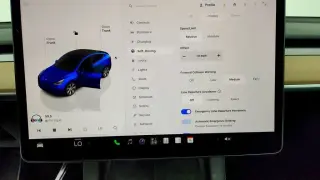 Tesla Model Y 2023 AWD Long Range 4p Crossover