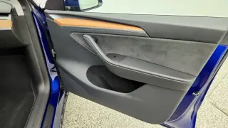 Tesla Model Y 2023 AWD Long Range 4p Crossover