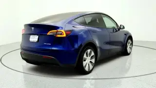 Tesla Model Y 2023 AWD Long Range 4p Crossover