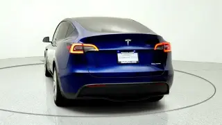 Tesla Model Y 2023 AWD Long Range 4p Crossover
