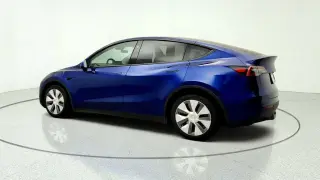 Tesla Model Y 2023 AWD Long Range 4p Crossover