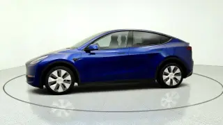 Tesla Model Y 2023 AWD Long Range 4p Crossover