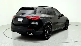 Mercedes-Benz GLC 2023 AWD GLC 300 4MATIC 4p SUV