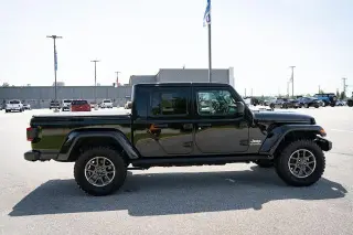 Jeep Gladiator 2020 4x4 Overland 4p Cabillaje de Tripulante 5.0 ft. CA