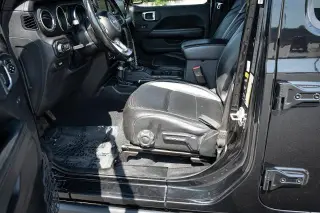 Jeep Gladiator 2020 4x4 Overland 4p Cabillaje de Tripulante 5.0 ft. CA