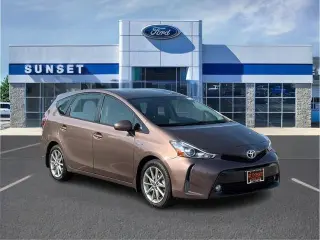 Toyota Prius v 2017 Cinco 4puertas Familiar