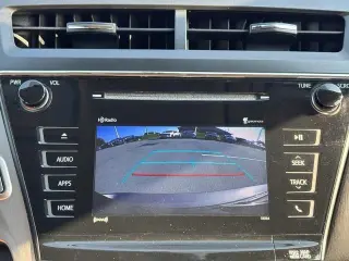 Toyota Prius v 2017 Cinco 4puertas Familiar