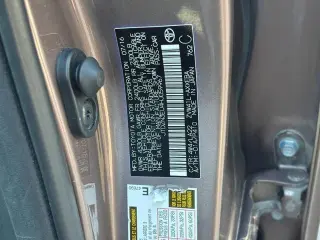Toyota Prius v 2017 Cinco 4puertas Familiar