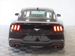 Ford Mustang 2025 EcoBoost 2p Fastback
