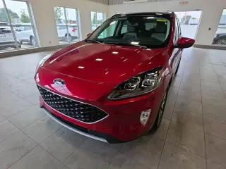 Ford Escape 2022 AWD Titanium 4p SUV