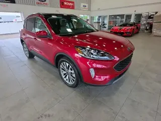 Ford Escape 2022 AWD Titanium 4p SUV