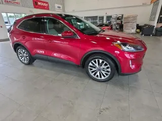 Ford Escape 2022 AWD Titanium 4p SUV