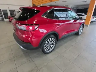 Ford Escape 2022 AWD Titanium 4p SUV