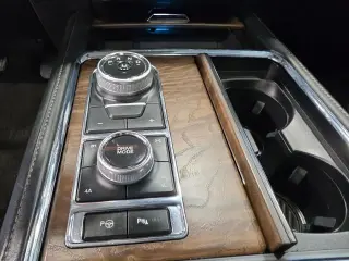Ford Expedition 2020 4x4 Platinum 4p SUV