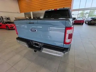 Ford F-150 2023 4x4 Lariat 4 puertas SuperCrew 5.5 pies SB