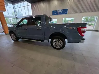 Ford F-150 2023 4x4 Lariat 4 puertas SuperCrew 5.5 pies SB