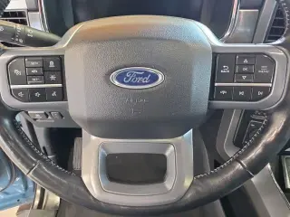 Ford F-150 2023 4x4 Lariat 4 puertas SuperCrew 5.5 pies SB