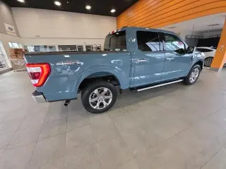 Ford F-150 2023 4x4 Lariat 4 puertas SuperCrew 5.5 pies SB