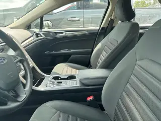 Ford Fusion Hybrid 2019 SE 4p Sedan