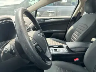 Ford Fusion Hybrid 2019 SE 4p Sedan