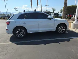 Audi Q5 2023 AWD quattro S line Premium 45 TFSI 4dr SUV