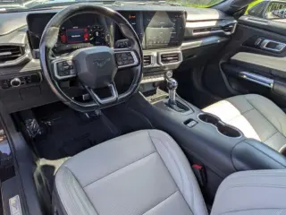 Ford Mustang 2024 EcoBoost Premium 2p Conversión