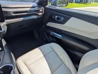 Ford Mustang 2024 EcoBoost Premium 2p Conversión