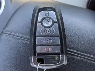 Ford Mustang 2024 EcoBoost Premium 2p Conversión