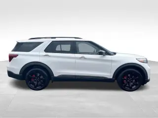 Ford Explorer 2022 AWD ST 4dr SUV
