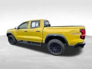 Chevrolet Colorado 2023 4x4 Trail Boss 4p. Cabina Doble 5 pies. BA