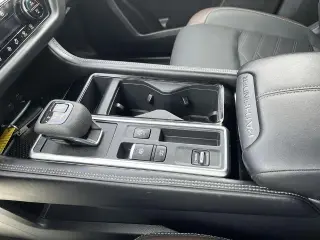 Nissan Pathfinder 2025 Platinum 4 puertas SUV