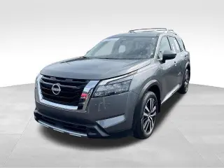 Nissan Pathfinder 2025 Platinum 4 puertas SUV