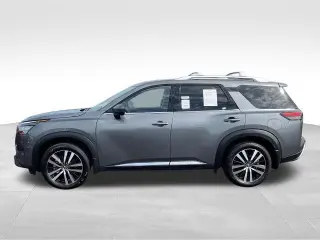 Nissan Pathfinder 2025 Platinum 4 puertas SUV