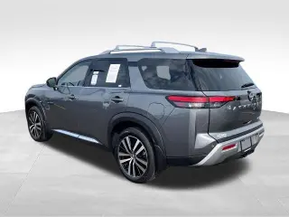 Nissan Pathfinder 2025 Platinum 4 puertas SUV