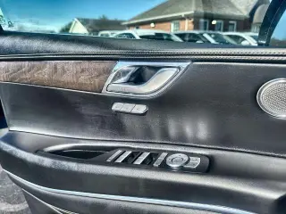 Genesis GV80 2024 AWD 2.5T SUV de 4 puertas