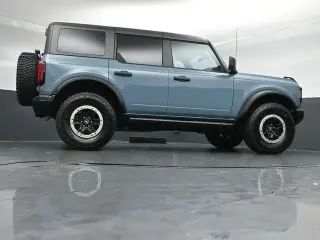 Ford Bronco 2023 4x4 Black Diamond Advanced 4p SUV