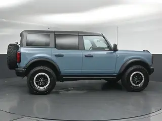 Ford Bronco 2023 4x4 Black Diamond Advanced 4p SUV