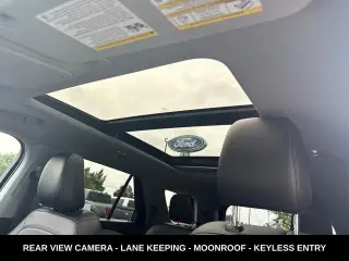 Ford Explorer 2023 AWD XLT 4dr SUV